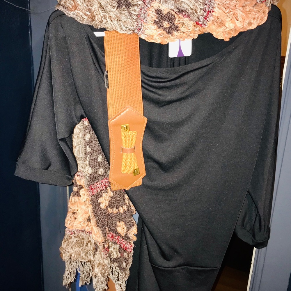 Perfect Fall Outfit 🍁 - Picture 3 of 4